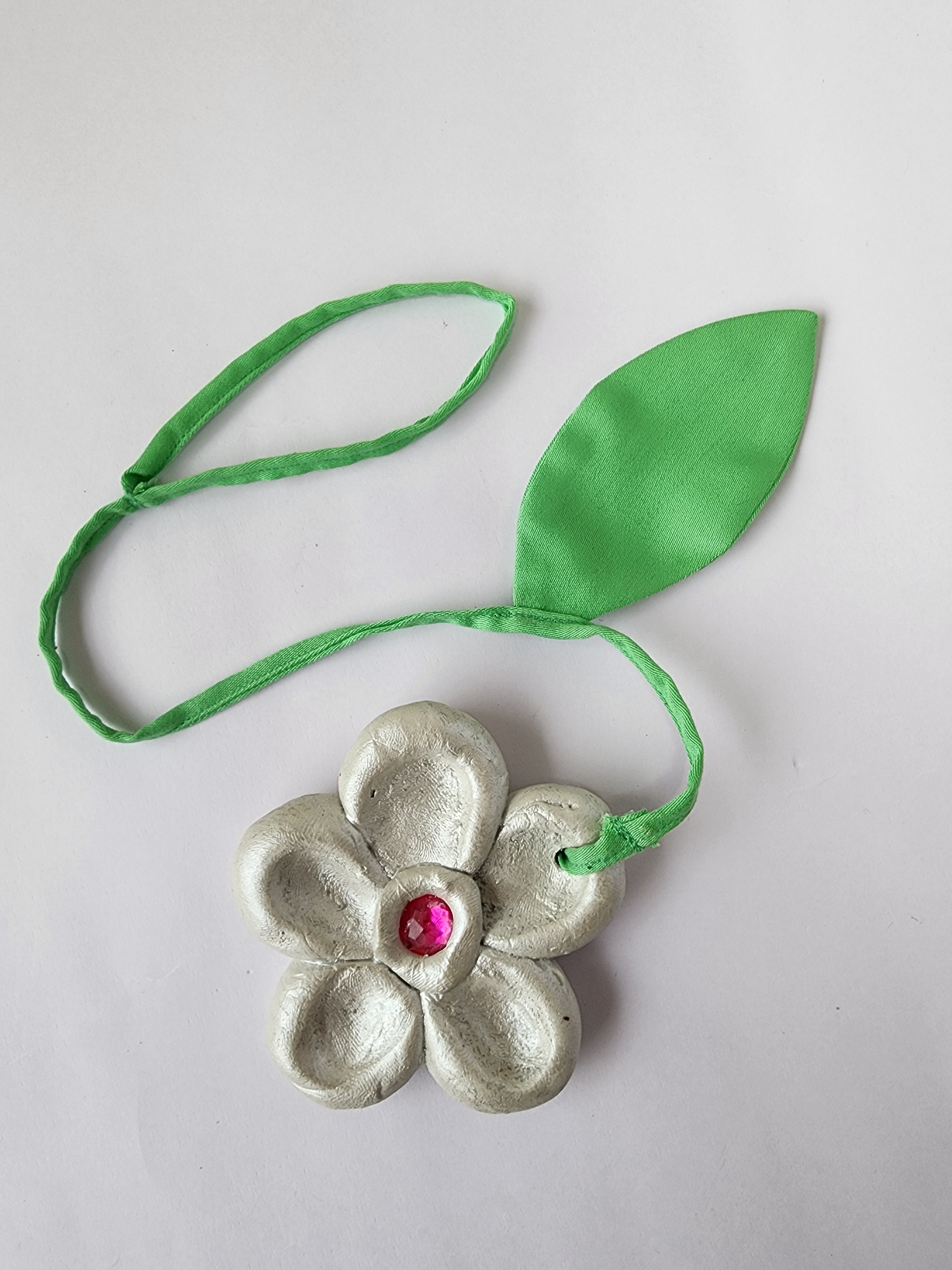 FLOWER BAG CHARM