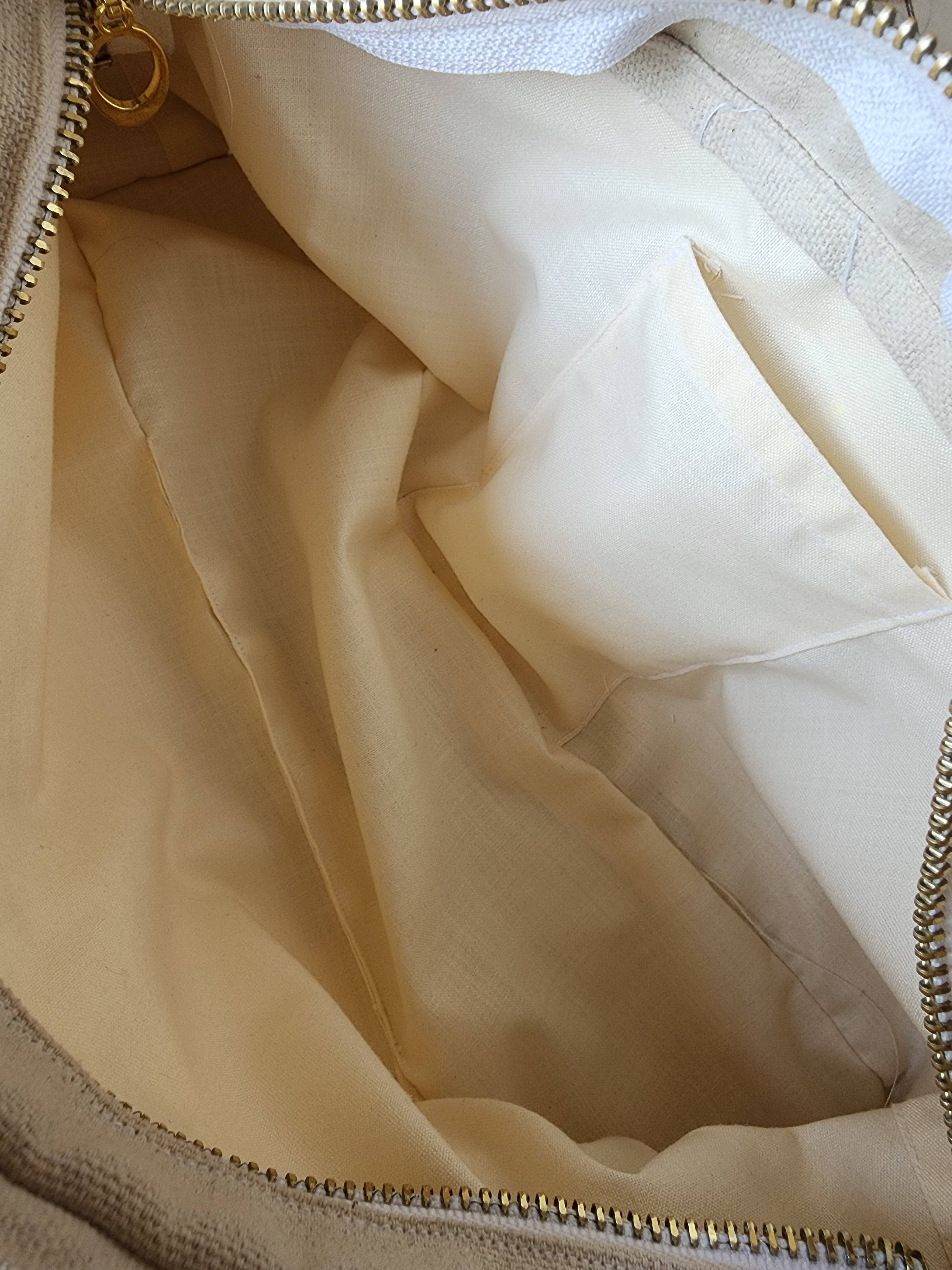 FLORA APPLIQUE SHOULDER BAG