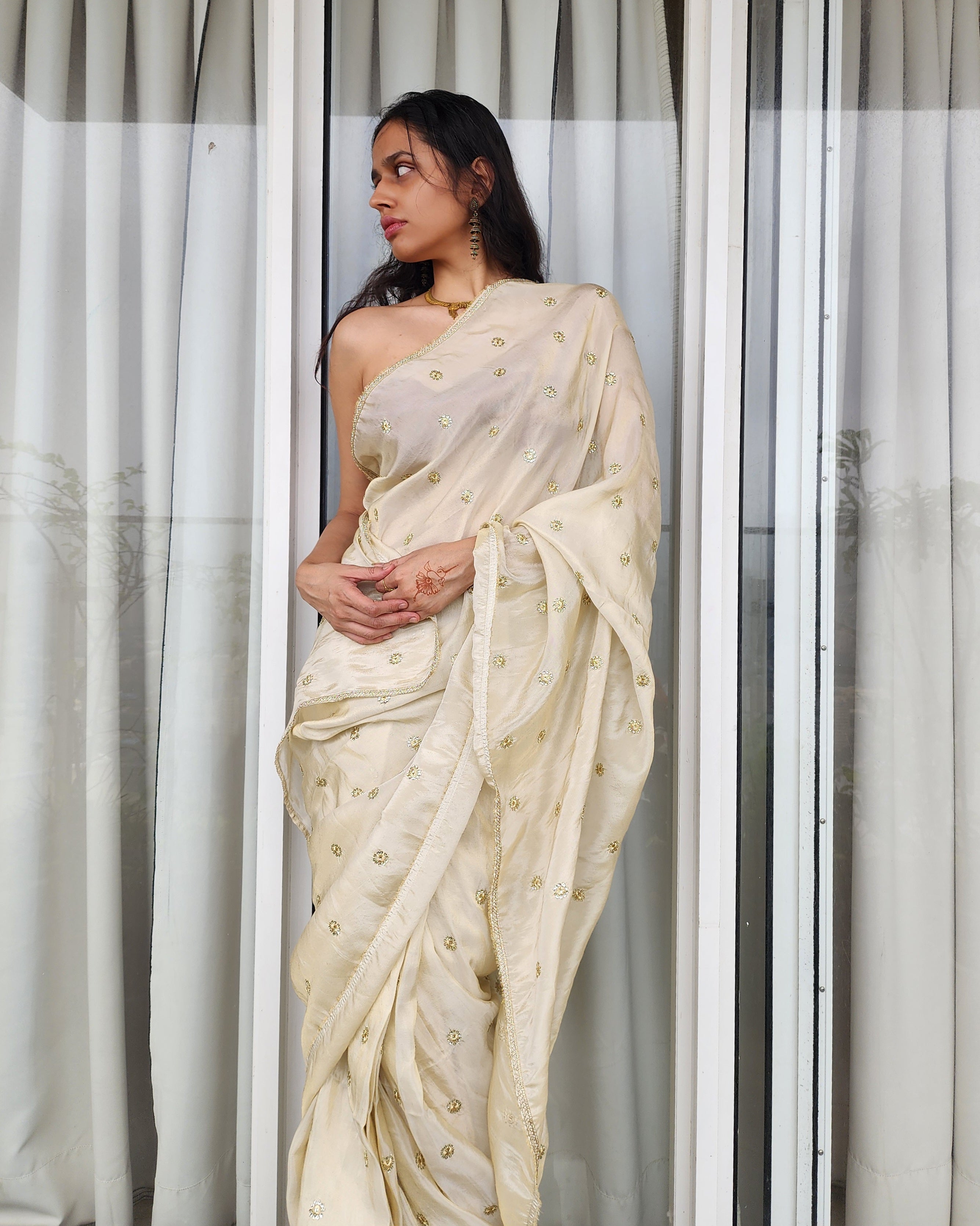 PRE-DRAPED SAREE: CHAMPAGNE
