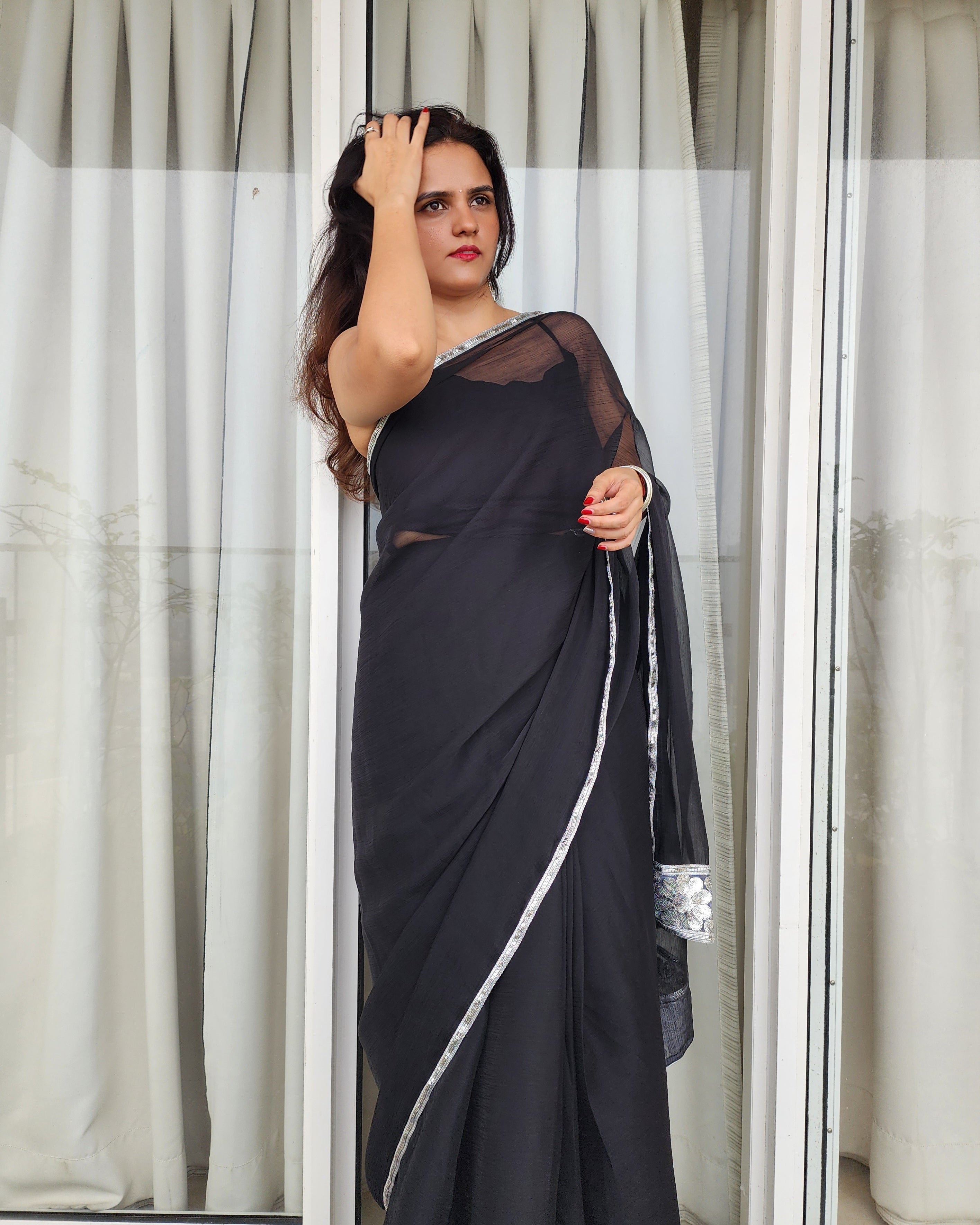 PRE-DRAPED SAREE: NOIR